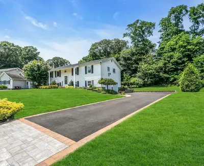 Photograph of 41 Berkshire Drive