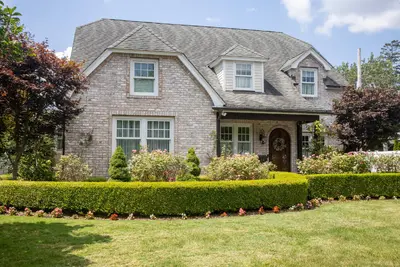 Photograph of 70 Benson Avenue