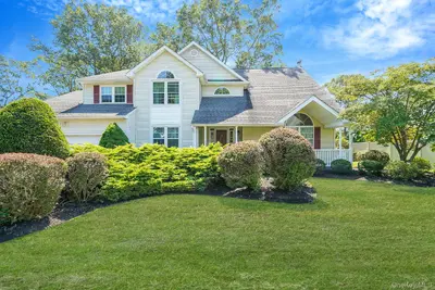 Photograph of 59 Buckingham Drive