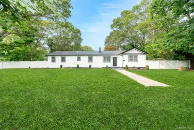 Photograph of 229 Southaven Avenue