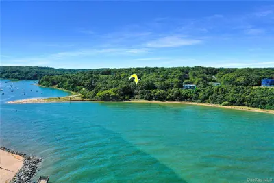 Photograph of 21 Waterview Drive