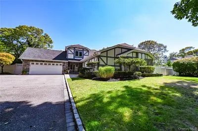 Photograph of 15 Weatherstone Way
