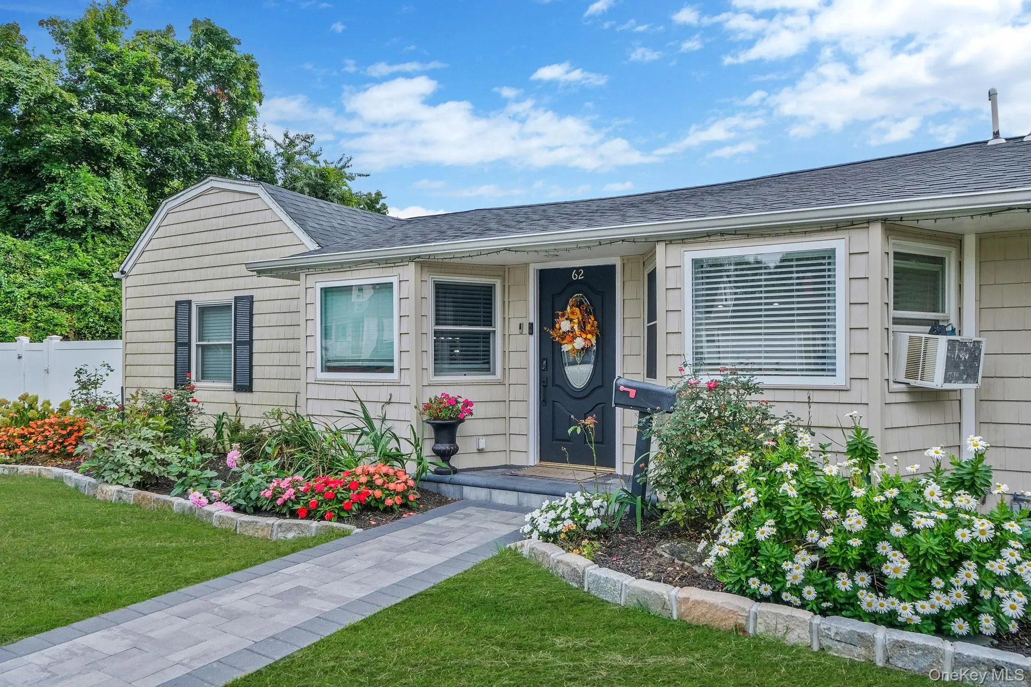 Photograph of 62 Bayside Avenue