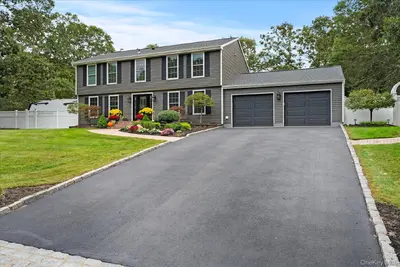 Photograph of 4 Foreston Circle