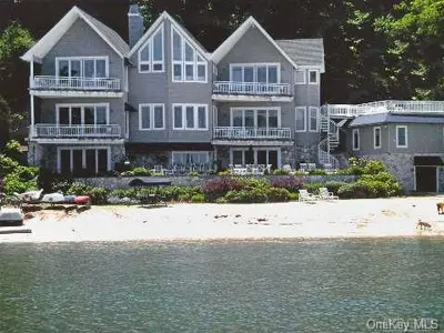 Photograph of 1 Harding Court