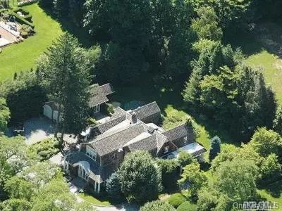 Photograph of 15 Carteret Place