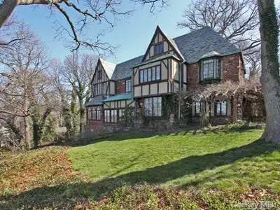Photograph of 257 Little Neck Road