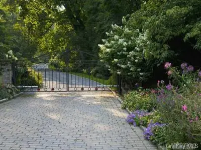 Photograph of 75 Cornwells Beach Road