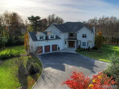 Photograph of 140 Adelhaide Lane