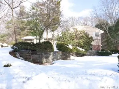 Photograph of 9 Kodiak Drive