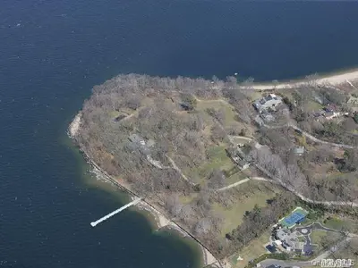 Photograph of 99 Cornwells Beach Road