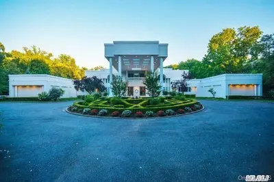 Photograph of 128 Windsor