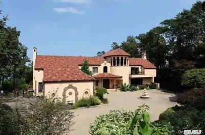 Photograph of 30 Allenby Drive