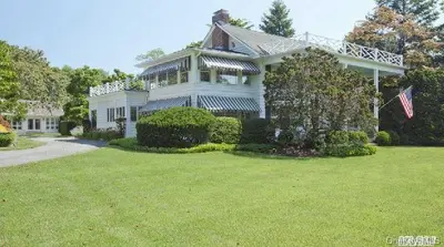 Photograph of 15 Otis Lane