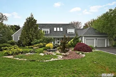 Photograph of 16 Waterview Lane