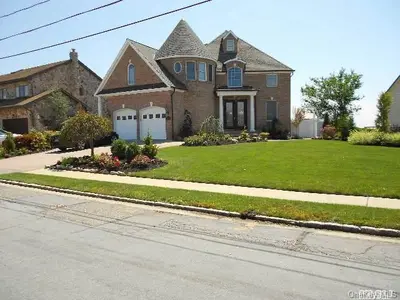 Photograph of 101 Stillwater Avenue