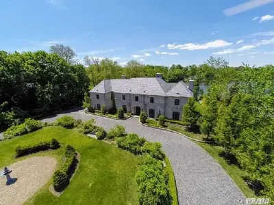 Photograph of 24 Gristmill Lane