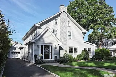 Photograph of 21 Dorchester Road