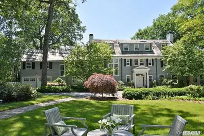 Photograph of 52 Snake Hill Road
