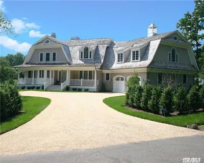 Photograph of 289 Vineyard Road