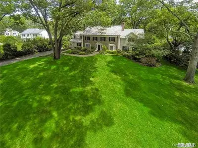 Photograph of 132 Elderfields Road