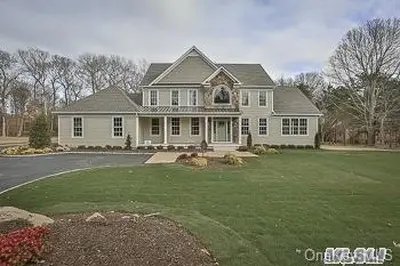 Photograph of 103 Silver Beech Lane
