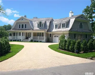 Photograph of 289 Vineyard Road