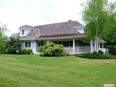 Photograph of 21 Brewster Lane