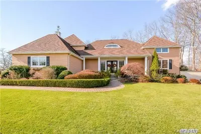 Photograph of 86 James Hawkins Road
