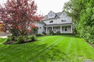 Photograph of 130 Senix Avenue