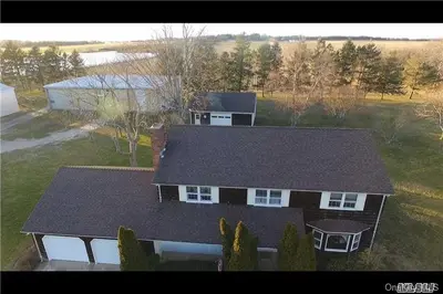 Photograph of 2755 Oregon Road