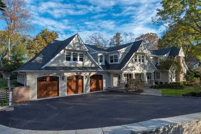 Photograph of 5 Schmeelk Place