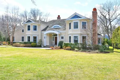 Photograph of 123 Birch Lane