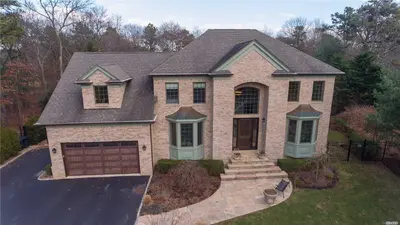 Photograph of 8 Harley Court