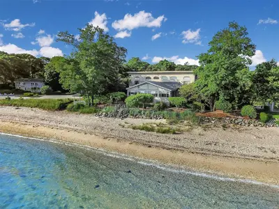 Photograph of 495 North Parish Drive