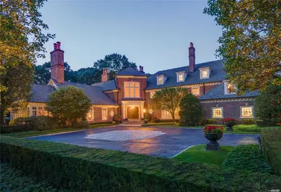 Photograph of 9 Bel Air Court