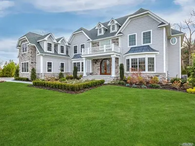 Photograph of 8 Enclave Court