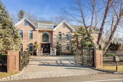 Photograph of 120 Melrose Road