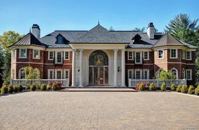 Photograph of 35 Clock Tower Lane