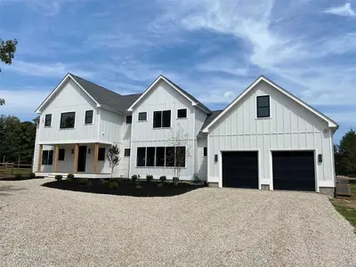 Photograph of 13425 Main Bayview Road