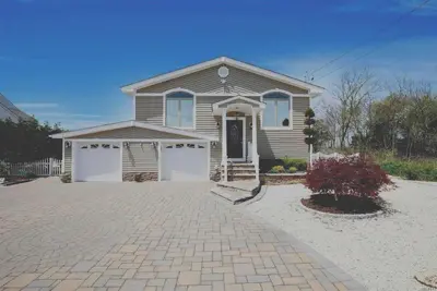 Photograph of 38 Grandview Drive