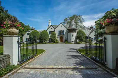 Photograph of 279 Southdown Road