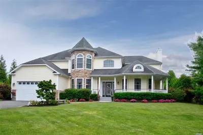 Photograph of 8 Winmar Lane