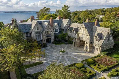 Photograph of 144 Kings Point Road