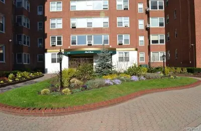 Photograph of 110-45 Queens Boulevard