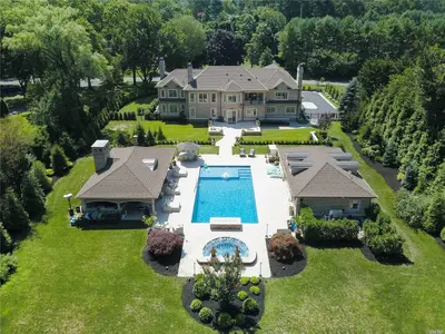 Photograph of 8 Wakefield Drive