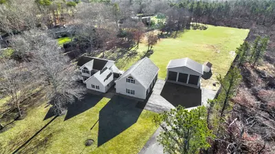 Photograph of 209 Wading River Man Road