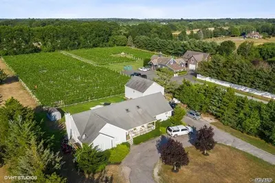 Photograph of 250 & 260 Manor Lane