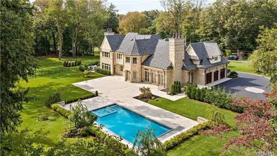 Photograph of 12 Wenwood Drive
