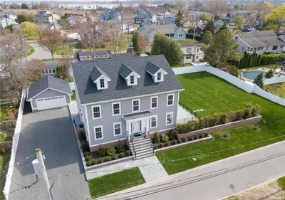Photograph of 34 Forest Avenue